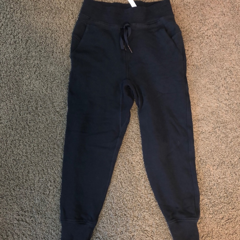 Lululemon soft navy joggers size 4